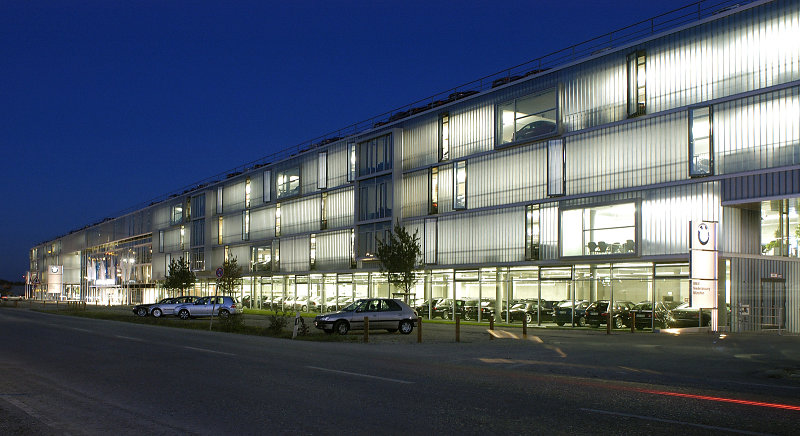 BMW Niederlassung München, Filiale Fröttmaning - Architekturfotografie ...